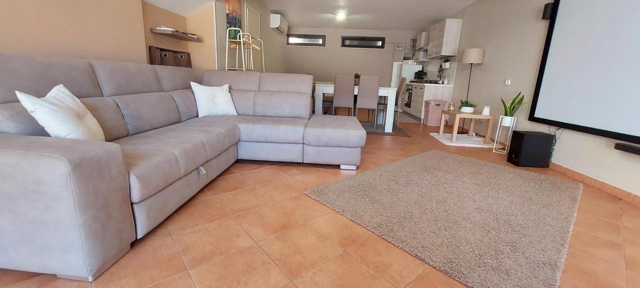 Casa Vacanza A 11 Km Dall'Aeroporto Di Palermo كاريني المظهر الخارجي الصورة