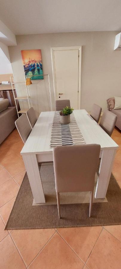 Casa Vacanza A 11 Km Dall'Aeroporto Di Palermo كاريني المظهر الخارجي الصورة