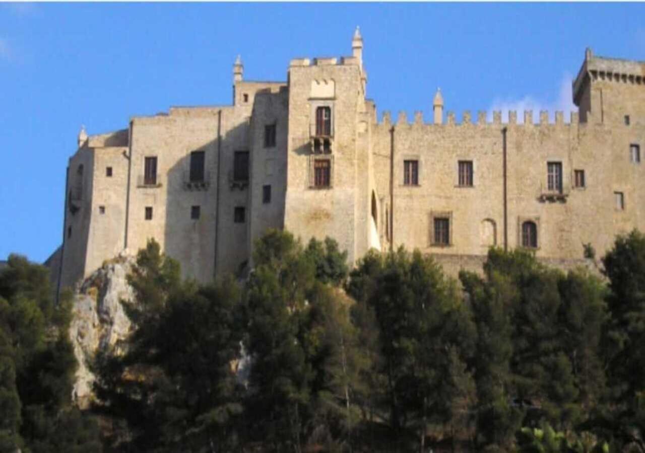 Casa Vacanza A 11 Km Dall'Aeroporto Di Palermo كاريني المظهر الخارجي الصورة